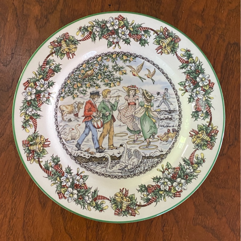 Spode Carolling World of Christmas Plate 3rd in series vintage collectible